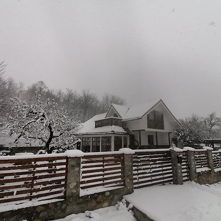 Casandi Ciresu Dış mekan fotoğraf