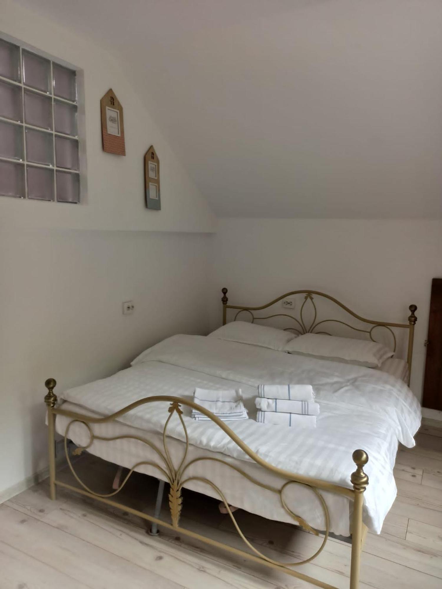 Casandi Ciresu Oda fotoğraf
