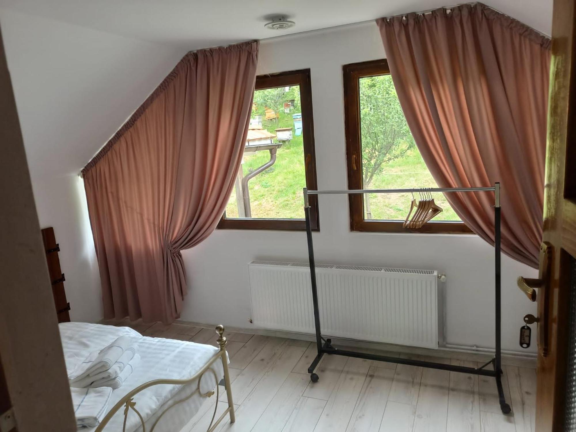 Casandi Ciresu Oda fotoğraf